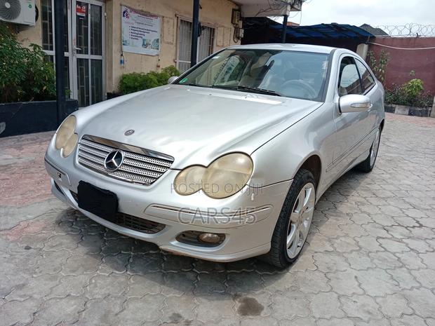 2005 Mercedes Benz E Class