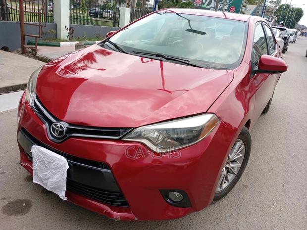 2015 Toyota Corolla LE