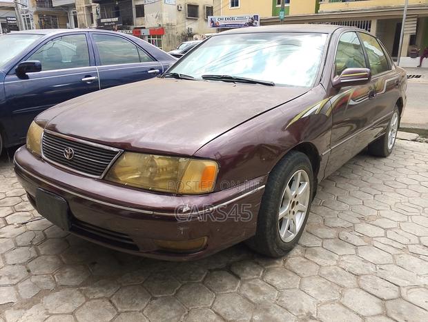 1999 Toyota Avalon