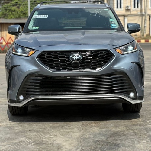 2022 Toyota Highlander LIMITED
