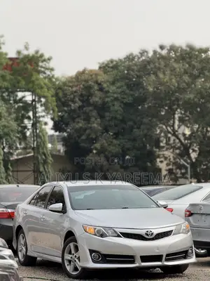 2014 Toyota Camry SE