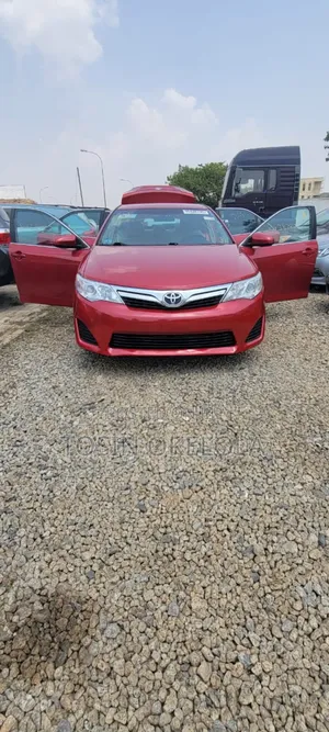 2014 Toyota Camry LE