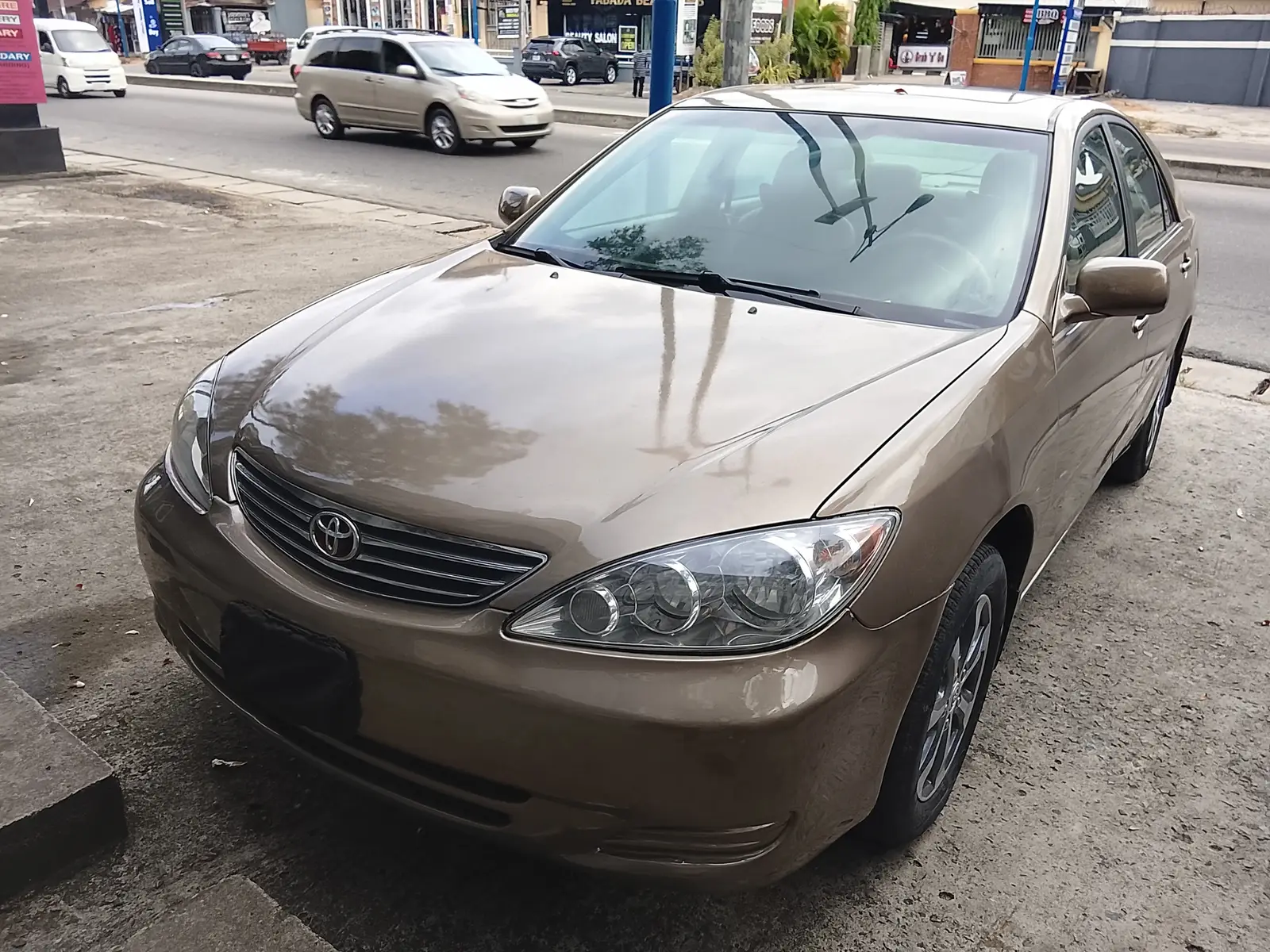2003 Toyota Camry LE 4dr Sedan (2.4L 4cyl 5M)