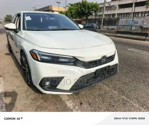 2022 Honda Civic TOURING - Image 1