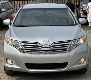2010 Toyota Venza LE