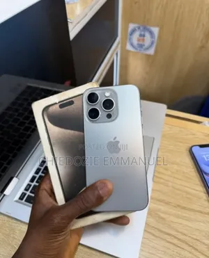 Apple iPhone 15 Pro 128 GB Silver