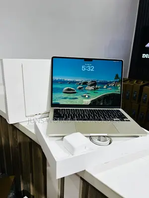 Laptop Apple MacBook Air 2023 M2 16GB Apple M2 SSD 256GB